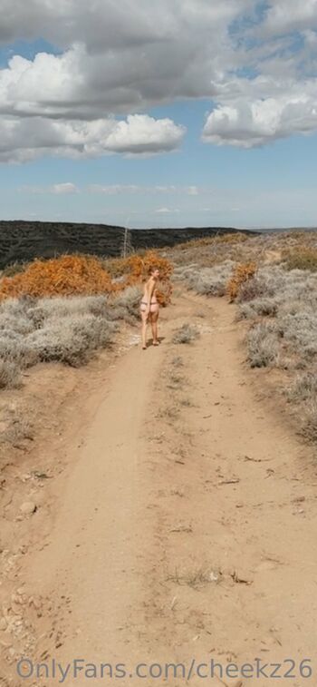 Cheek / cheekz26 / sexycheekz26 / sexycheeks2022 nude photo #3