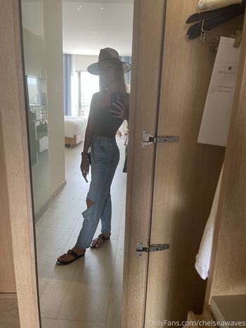 Chelse / chelseawavesvip / chelseawavesxo nude photo #12