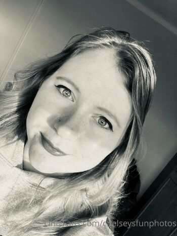 Chelsey Cartwrigh / chelseysfunphotos nude photo #10