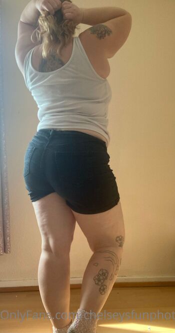 Chelsey Cartwrigh / chelseysfunphotos nude photo #21