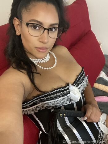 MeghanX / cherry16flower nude photo #6