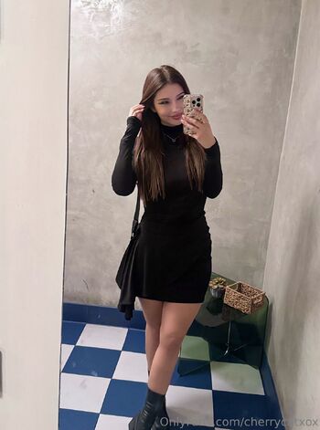Cherrycatxo / cherrycatxox nude photo #5