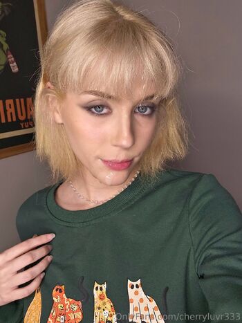 Luci Lov / cherryluvr333 nude photo #4