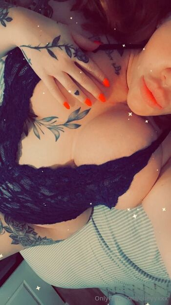 𝐎𝐇𝐇𝐇 𝐂𝐇𝐄𝐘𝐘 / cheyyxxx nude photo #18
