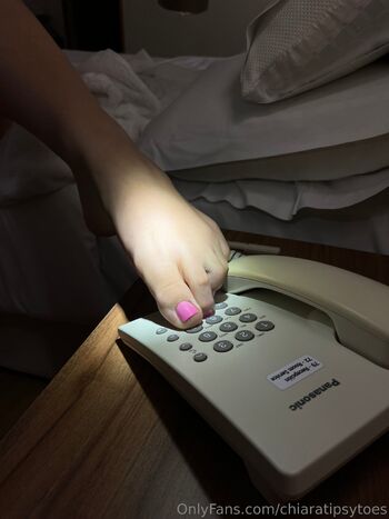 Chiara / chiaratipsytoes nude photo #7