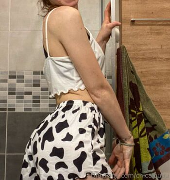 Chicalou2. / chicalouuu nude photo #2