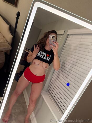 Livv / chigirlinfla nude photo #3