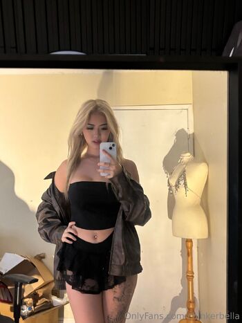 bella / chinkerbella nude photo #17