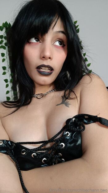 chise chan / chisechann.two nude photo #3