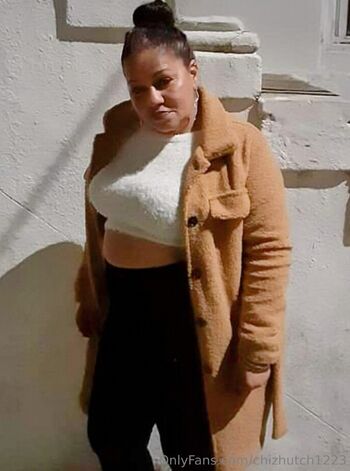 ChizzyTheEntertaine / chizhutch1223 nude photo #12