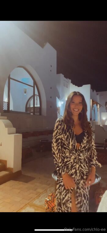 Chlo / chlo-ee nude photo #5