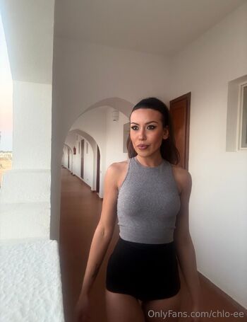Chlo / chlo-ee nude photo #9