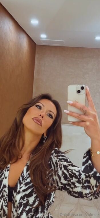 Chlo / chlo-ee nude photo #12