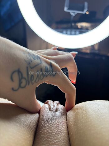 Clo / chlo3mari3 nude photo #11