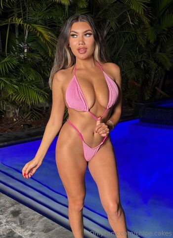 CHLOE Brunette Barbie / chloe.cakes nude photo #3