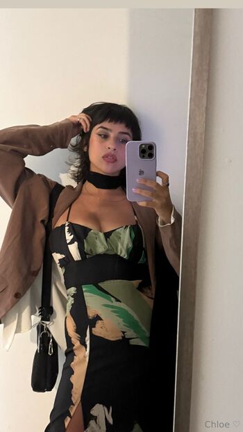 Chloe / chloe.magma / magma.blue nude photo #36