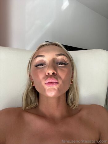 Chloe Temple / chloe_temple nude photo #15