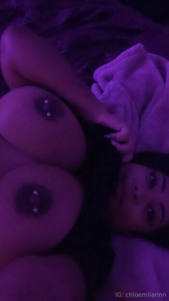 OnlyFans / chloeandchey nude photo #9