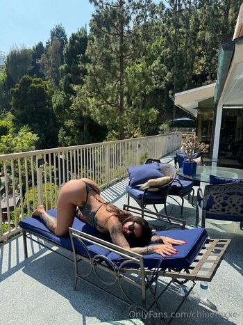 Chloe / chloefoxxe nude photo #4