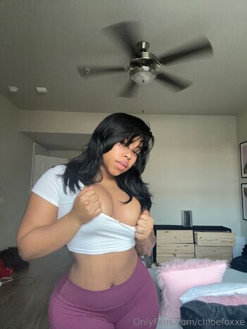 Chloe / chloefoxxe nude photo #24