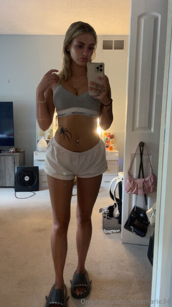 marie / chloemarie34 nude photo #19