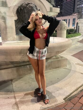 marie / chloemarie34 nude photo #21