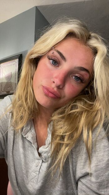 marie / chloemarie34 nude photo #27