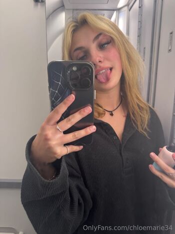 marie / chloemarie34 nude photo #33