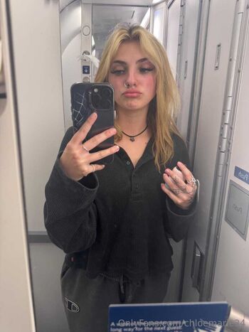 marie / chloemarie34 nude photo #35