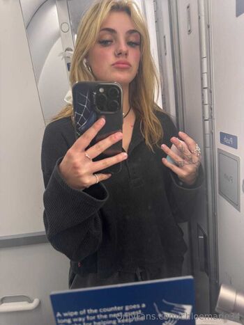 marie / chloemarie34 nude photo #36