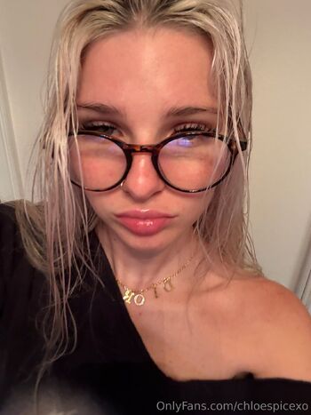 Chloe Spic / chloespicexo nude photo #1