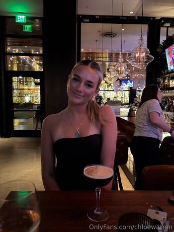 Chloe / chloewarren nude photo #19