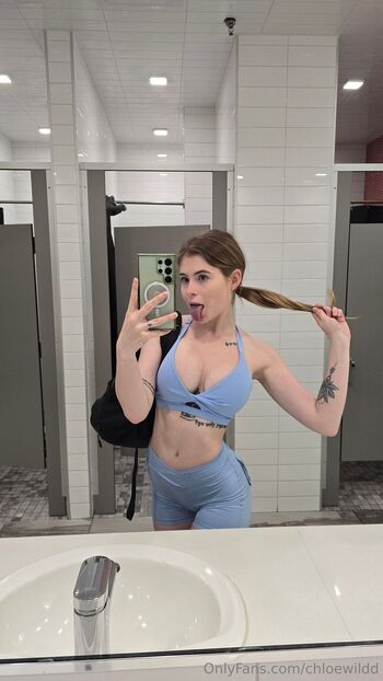 Chloe Wild / chloewildd nude photo #30