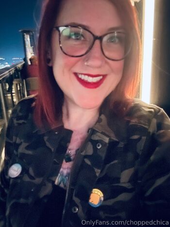Pipe / choppedchica nude photo #24