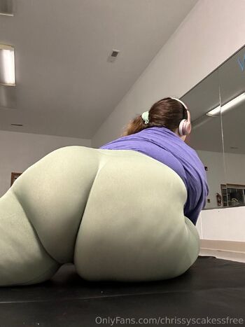 Chriss / chrissysscakessfree nude photo #8
