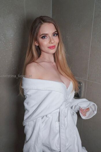 Christina LionsCa / christina_lionscat / christina_lions_cat / clionscat nude photo #18