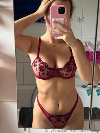 Christina Shakir / christinashakira nude photo #17