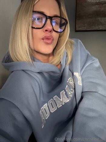 Christi (Christine) / christine.de nude photo #5