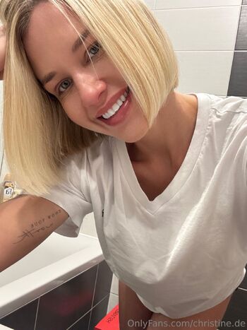 Christi (Christine) / christine.de nude photo #9