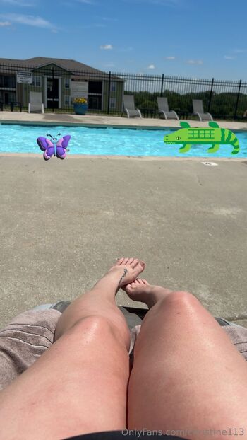 Christin / christine113 nude photo #6