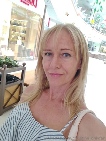 Christine OnlyFans / christine_onlyfan nude photo #1
