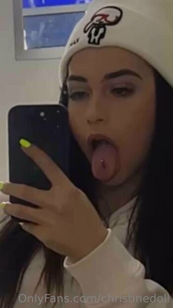 Christine / christinedoll nude photo #5