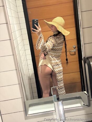 Chroniclov / chroniclove69 / marleyschroniclove nude photo #32