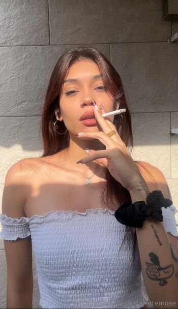 goddess c / cigarettemuse nude photo #7