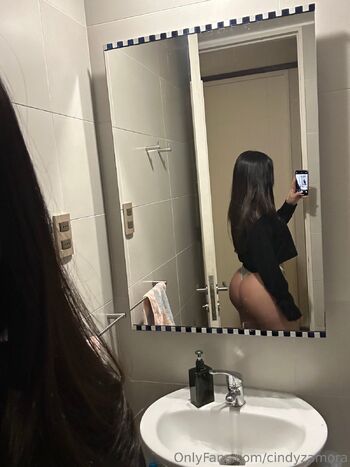Cindy Zamora Ramire / cindyzamora / ciiindy.zr nude photo #23