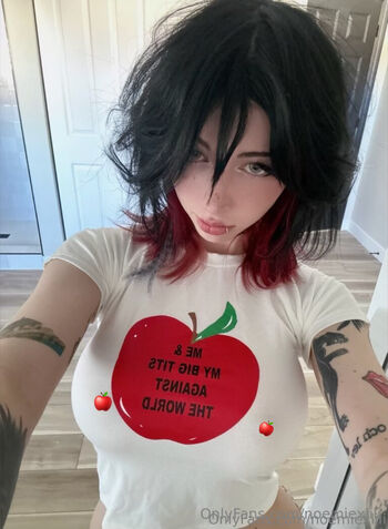 Cinn / cinna.noe nude photo #33