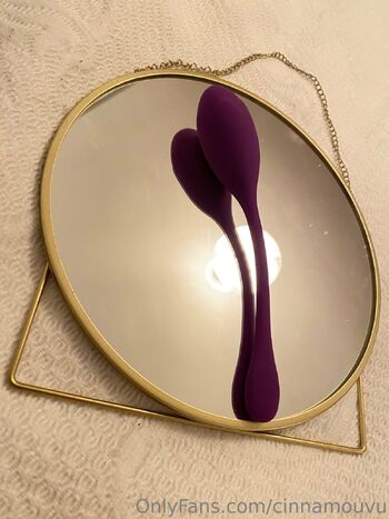 cinnamo / cinnamouvu nude photo #20