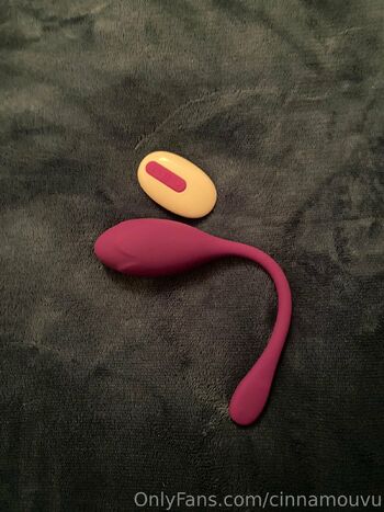 cinnamo / cinnamouvu nude photo #31