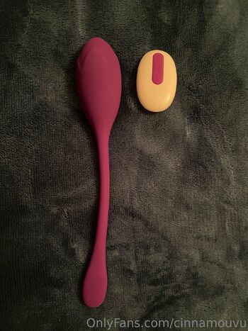 cinnamo / cinnamouvu nude photo #32