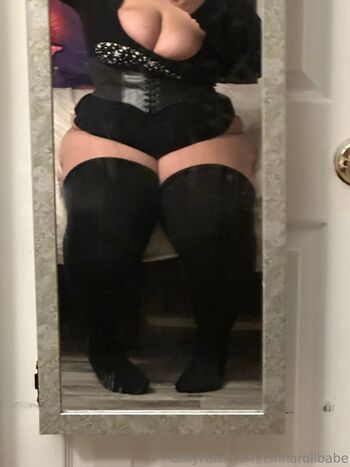 cinn / cinnarollbabe nude photo #26